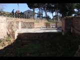 00434 ostia - regio ii - insula ii - terme dei cisiarii (ii,ii,3) - frigidarium (2, c) - becken an der westseite - bli ri osten - 01-2024.jpg